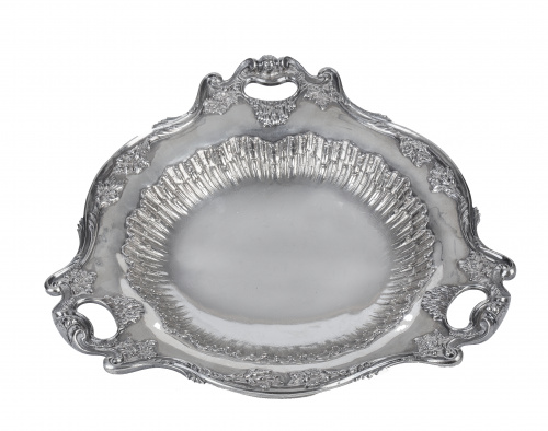 Centro de plata decorado con hojas, de estilo Luis XV. Marc