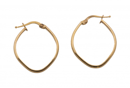 Pendientes criollas ovales con perfil de media caña