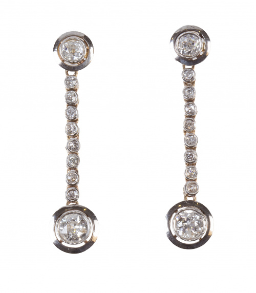 Pendientes largos de chatones de brillantes de pp. S. XX 