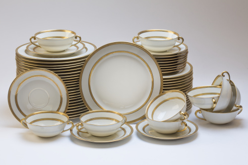 Vajilla de porcelana esmaltadacon filo dorado a fuego,Lim