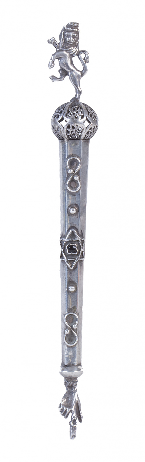 Puntero para leer la Torá en plata, de decoración aplcada y