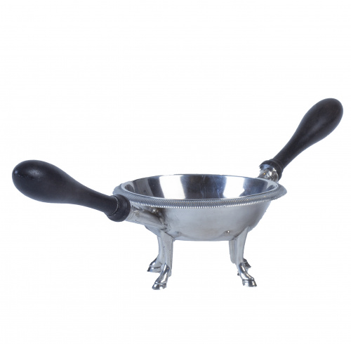 Chofeta de plata con decoración de cenefa decorativa, con m