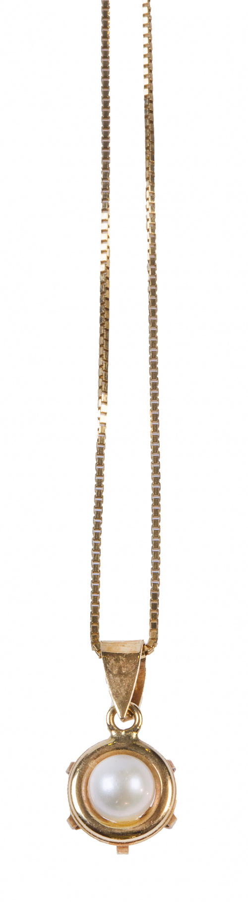 Conjunto de collar con pendientes con perla central sobre m