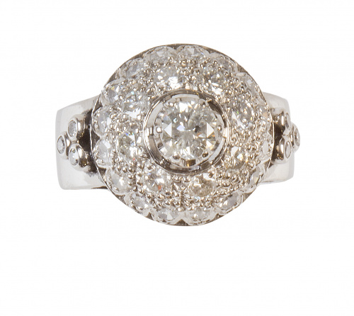 Sortija años 30 con semiesfera de pavé de briillantes, coro