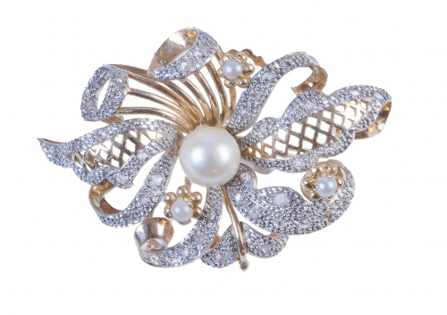 Broche años 30 con perla central y pétalos con diamantes