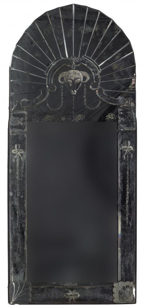 Espejo de cristal de Murano con decoración de cabeza de car