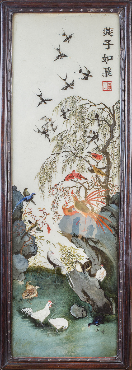 Pareja de cristales pintados con decoración de aves y flore