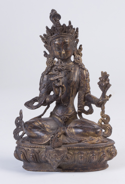 Buda de bronce con restos de dorado.Trabajo tibetano, S. 