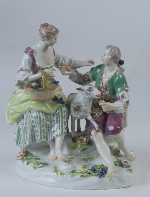 Grupo escultorico bucólico de porcelana esmaltada.Meissen