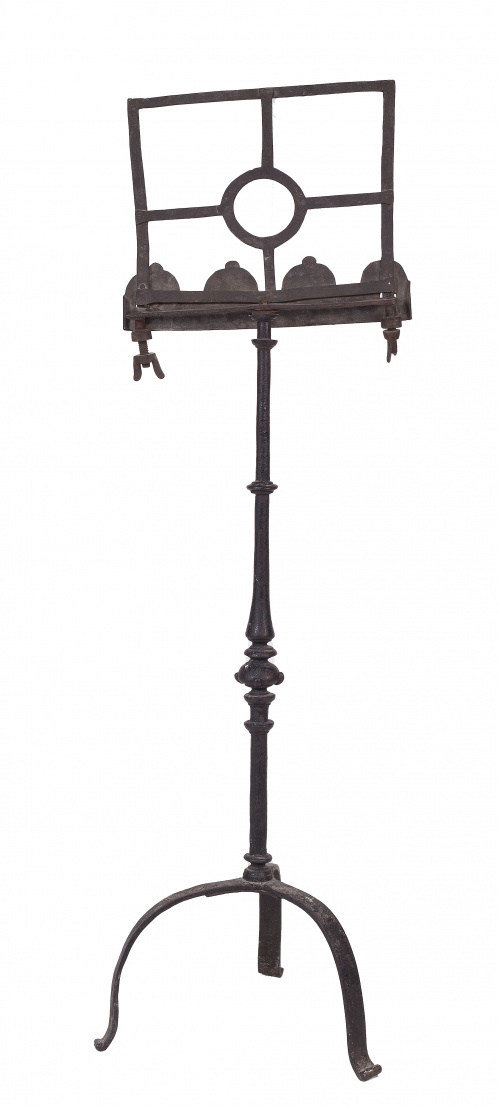 Atril de pie en hierro forjado, S. XVII