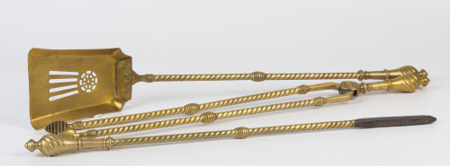 Elementos de chimenea en bronce, S. XX.