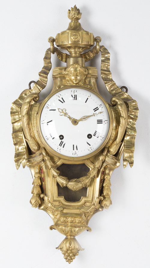 Reloj cartel de pared Luis XVI en bronce dorado.Trabajo f
