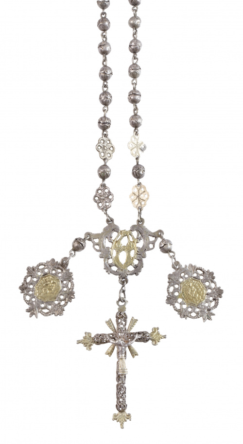 Rosario S. XVII-XVIII en plata con cuentas de dobles capuch