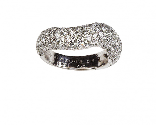 Sortija PIAGET con frente ondulado de pavé de brillantes B4
