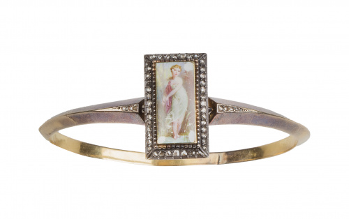 Brazalete rígido de pp. S. XIX con centro rectangular de es