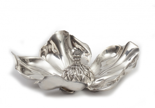 Flor en plata desmontable, S. XX.