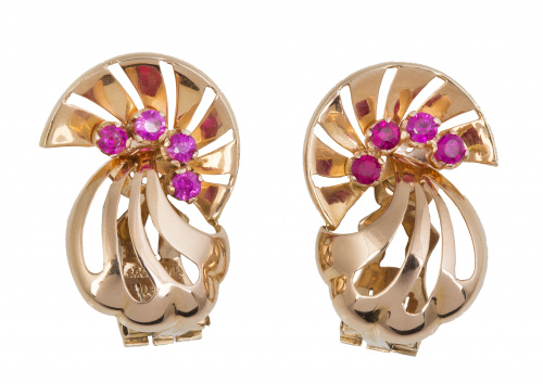 Pendientes chevalière años 40 con abanicos y rubíes sintéti