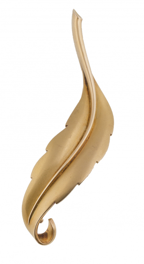 Broche con diseño en forma de hoja lisa de perfil dentado