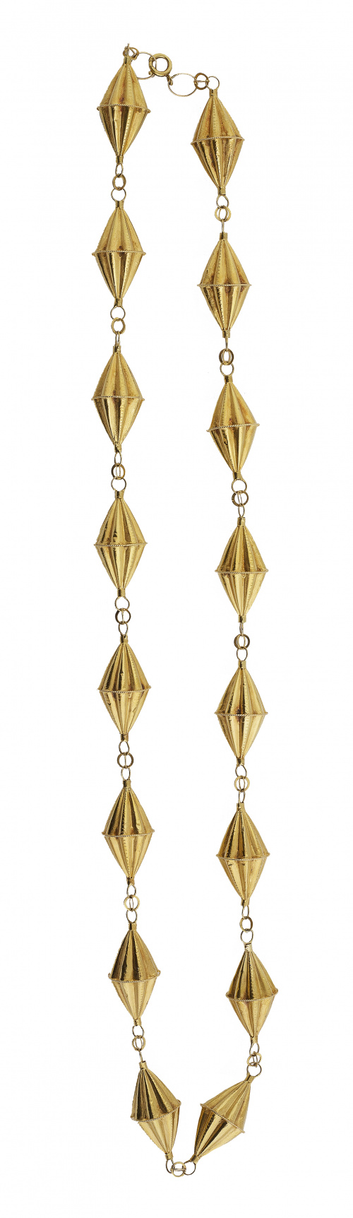 Emprendada tradicional ibicenca compuesta por tres piezas: 