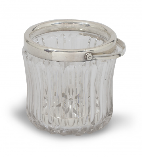 Hielera en cristal y plata, con marcas. Durán.