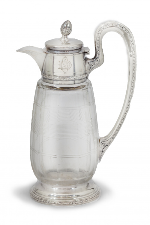 Jarro de cristal montado en plata, ley 916, pp. del S. XX.