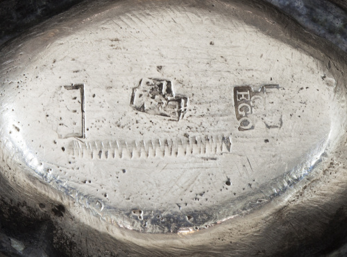 Salero en plata, con marcas frustas.Logroño, S. XVIII.