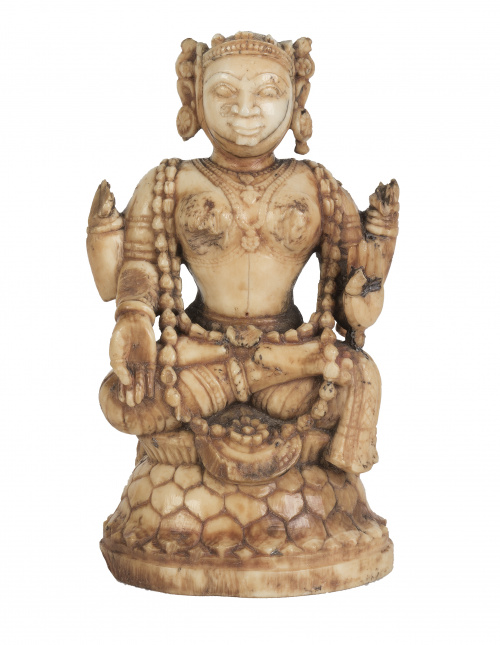 Lakshmi, figura de Diosa en marfil tallado. Madurai, Tami