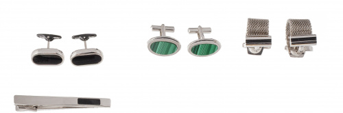 Tres pares de gemelos y una barra de corbata vintage con ma