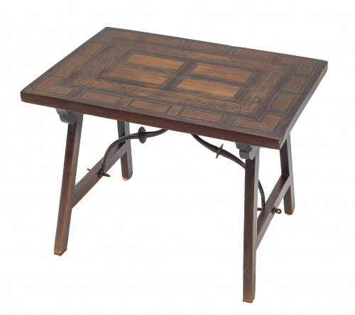 Bufete Carlos IV de madera de palosanto y marquetería.Tra