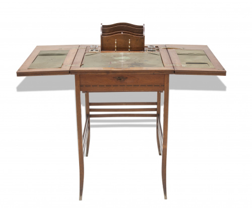 Escritorio mecánico de campaña.Trabajo inglés, primer cua