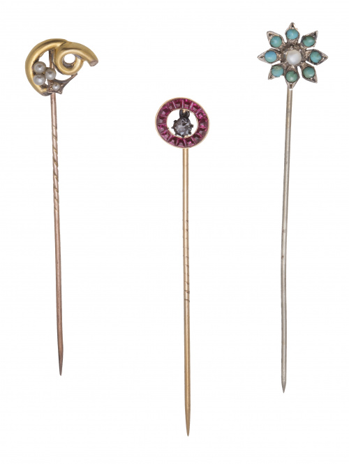 Tres alfileres de corbata de pp. S. XX