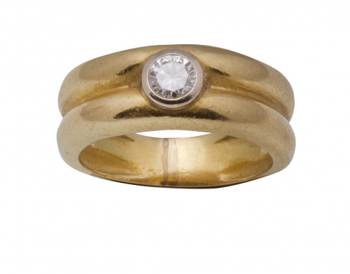Sortija con solitario de brillante de 0,35 ct aprox en mont