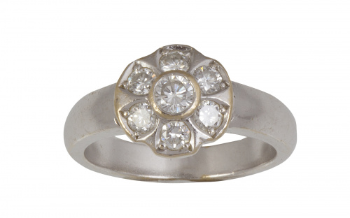 Sortija rosetón en forma de flor de brillantes en oro blanc