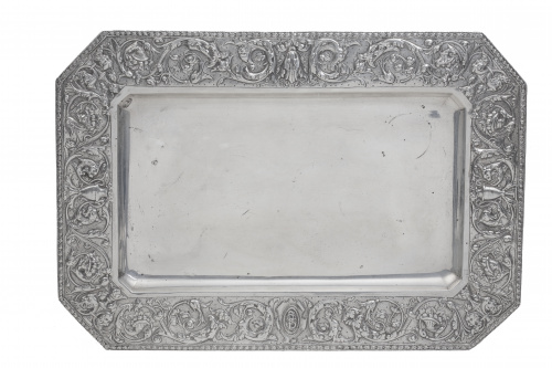 Bandeja de esquinas achaflanadas de estilo renacentista con