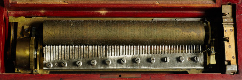 Caja de música de madera de palosanto y marquetería.Trabaj