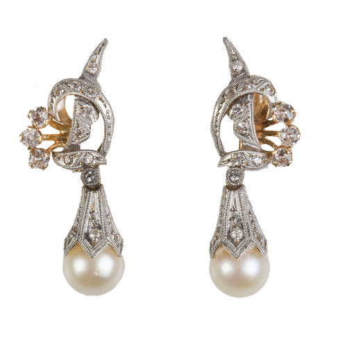 Conjunto de pendientes y sortija lanzadera con perlas y aba