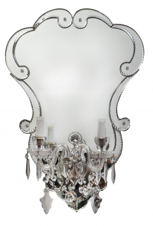 Aplique en cristal de Murano sobre espejo.