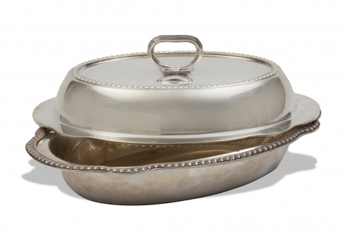 Gorham, Silver solderedLegumbrera en plata con contorno s