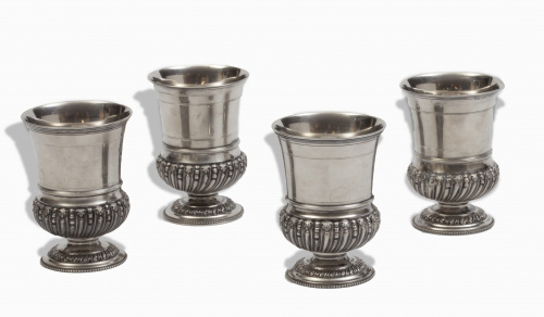 Cuatro cráteras en plata con marcas.Oporto, Portugal, (18