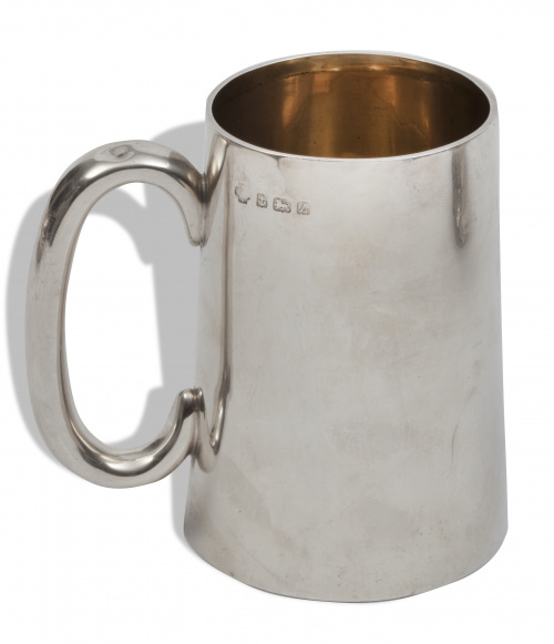 Jarro de plata Jorge V, con marcas.Birmimgham, 1924.