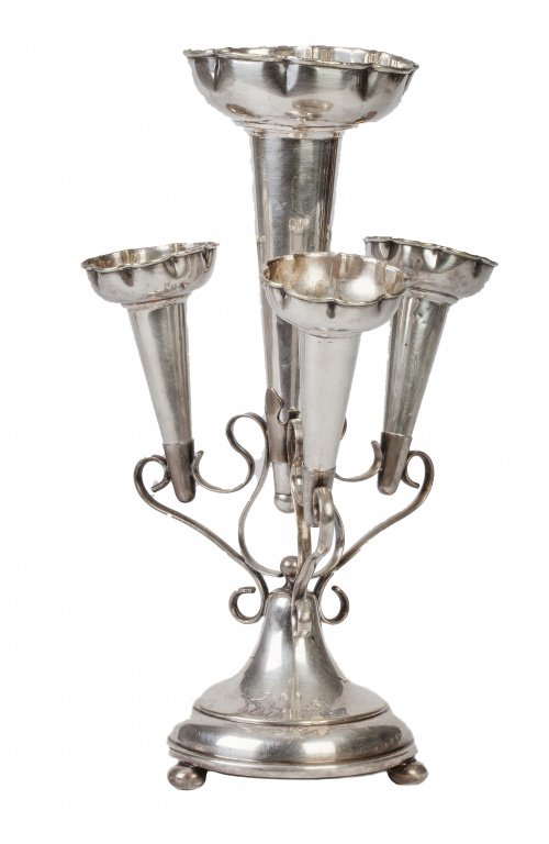 Violetero victoriano en metal plateado.Inglaterra, segund