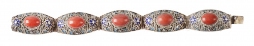 Brazalete con cinco centros con cabujones de coral de centr