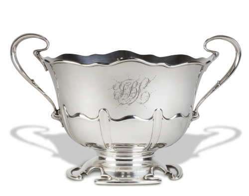 Centro Jorge V de plata. Con marcas. Richard Martin & Ebe