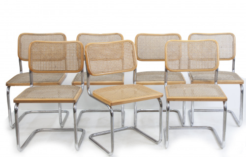 Siguiendo a Marcel Breuer (1902-1981).Juego de diez silla