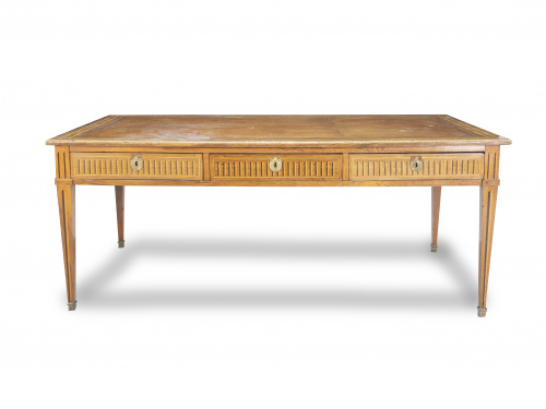 Mesa de despacho Luis XVI de maderas frutales con marqueter