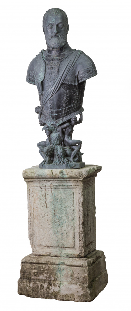Busto de Carlos V en bronce con los atributos del Emperador