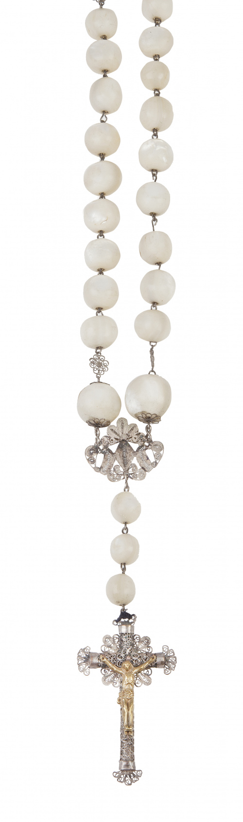 Rosario con grandes cuentas esféricas de madreperla de dife