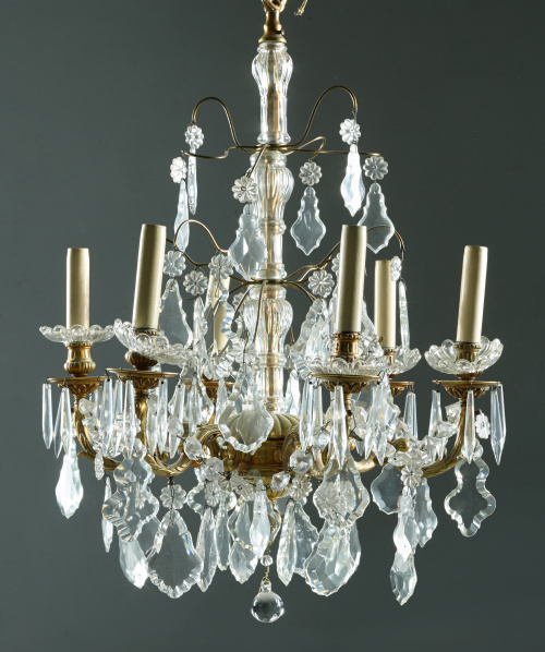 Lámpara de cristal y bronce, con pandelocas, S. XX.