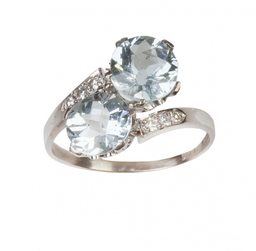 Sortija tu y yo con aguamarinas de talla redonda y diamante