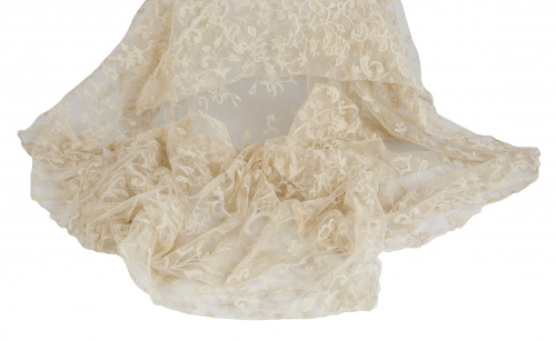 Mantilla rectangular en hilo blanco con motivos florales, S